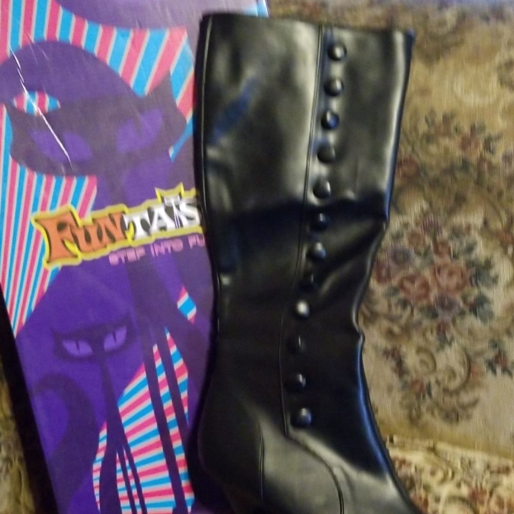 Fantasma heel boots